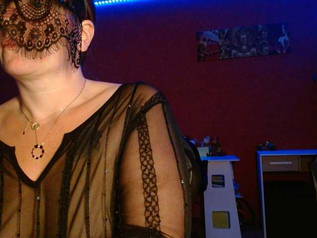 Petitoiseaucoquine live cam on BongaCams