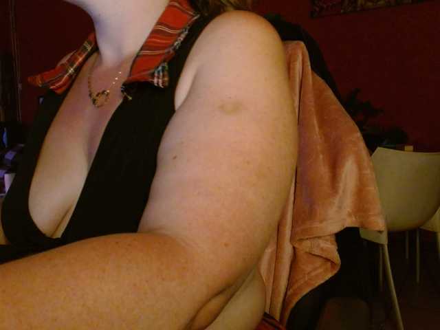 Petitoiseaucoquine live cam on BongaCams