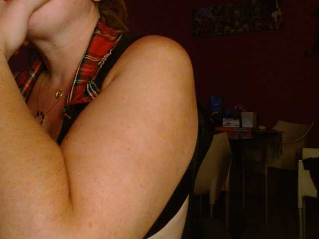 Petitoiseaucoquine live cam on BongaCams