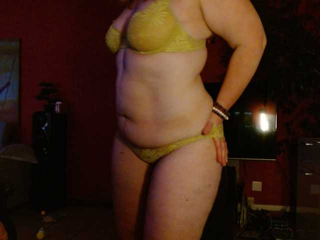 Petitoiseaucoquine's BongaCams show and profile