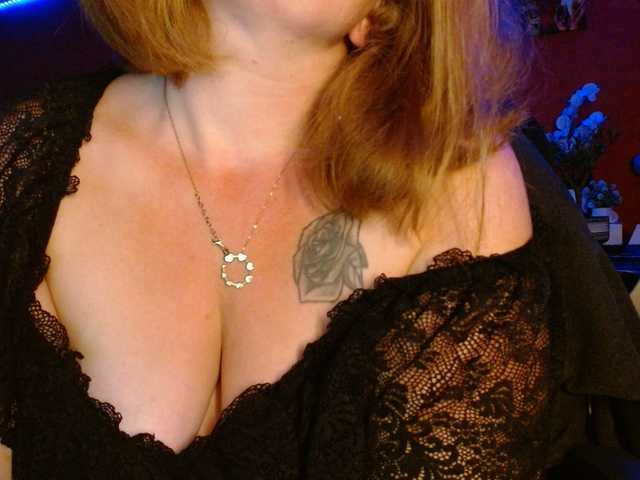 Camgirl Petitoiseaucoquine sur Bongacams