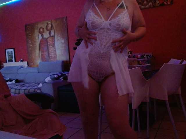 Petitoiseaucoquine live webcam show