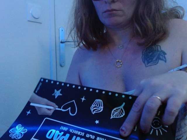 Petitoiseaucoquine live cam on BongaCams