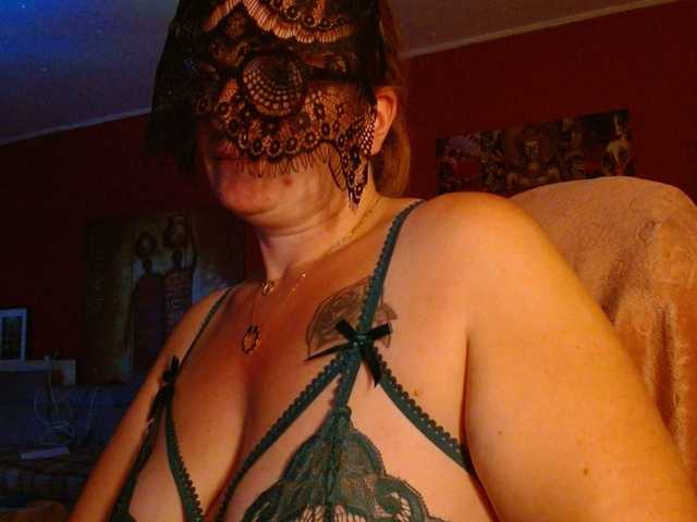 Petitoiseaucoquine live cam on BongaCams