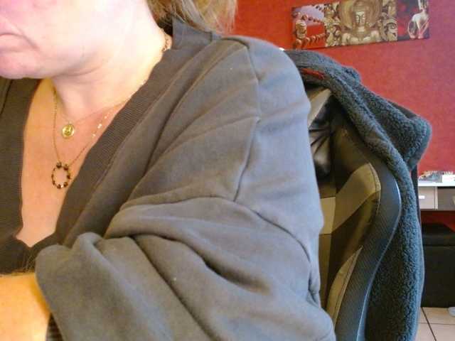 Petitoiseaucoquine live cam on BongaCams