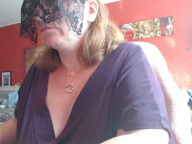 Petitoiseaucoquine live cam preview