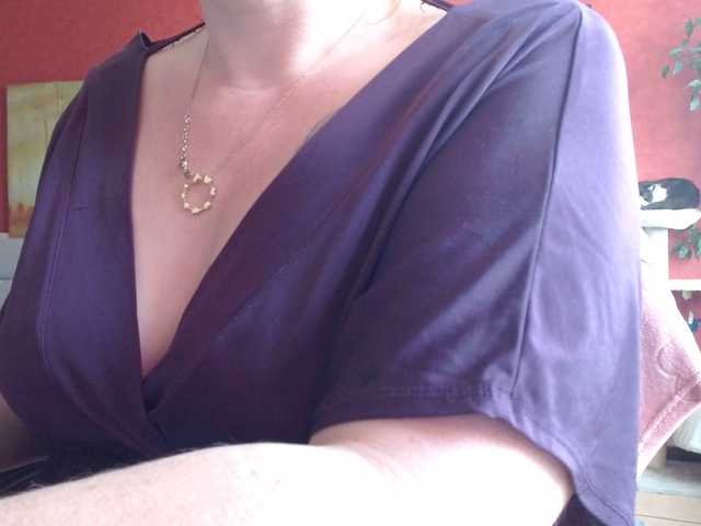 Petitoiseaucoquine live cam on BongaCams