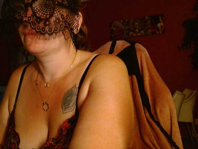 Petitoiseaucoquine live cam on BongaCams