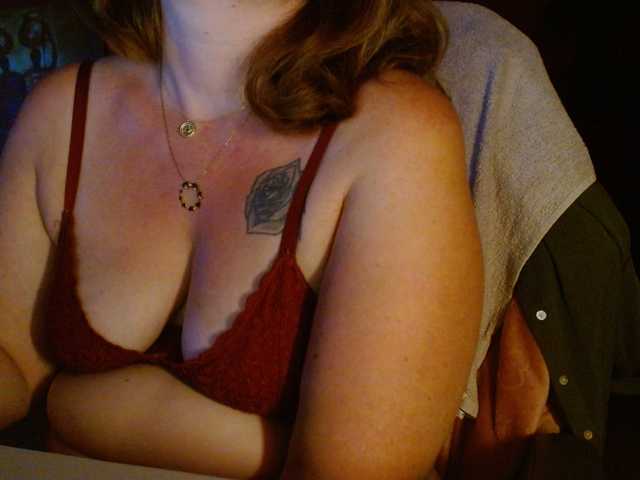 Petitoiseaucoquine live cam on BongaCams