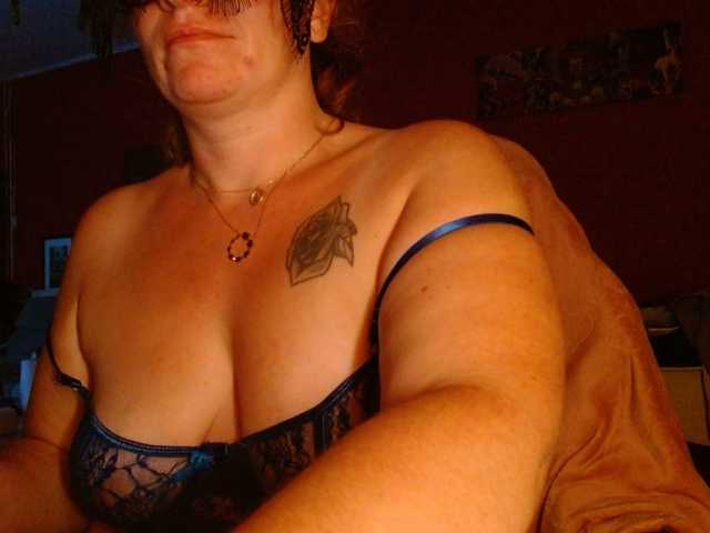 Petitoiseaucoquine live cam on BongaCams