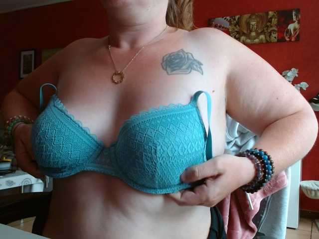 Petitoiseaucoquine live cam on BongaCams