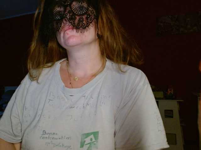 Petitoiseaucoquine live cam on BongaCams