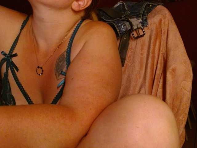 Petitoiseaucoquine live cam on BongaCams