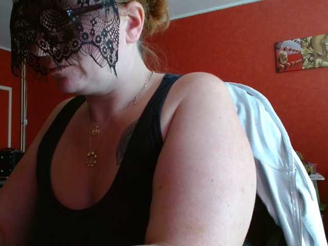 Petitoiseaucoquine live cam on BongaCams