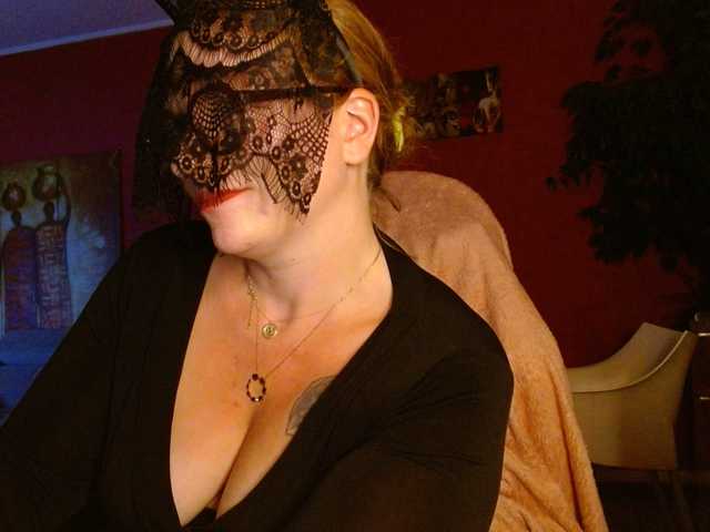 Petitoiseaucoquine live cam on BongaCams