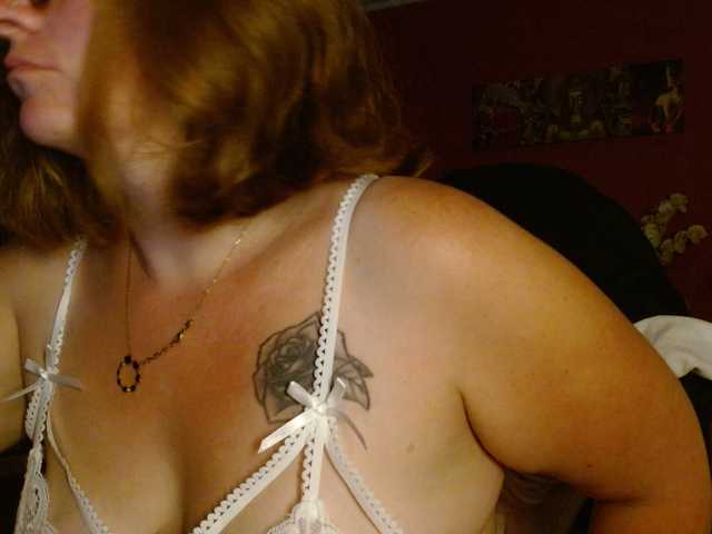 Petitoiseaucoquine live cam on BongaCams