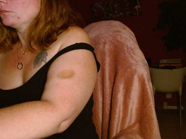 Petitoiseaucoquine live cam on BongaCams
