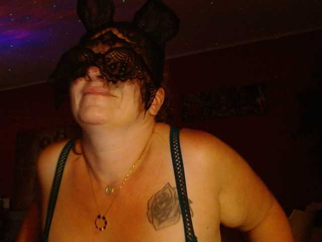 Petitoiseaucoquine live cam on BongaCams