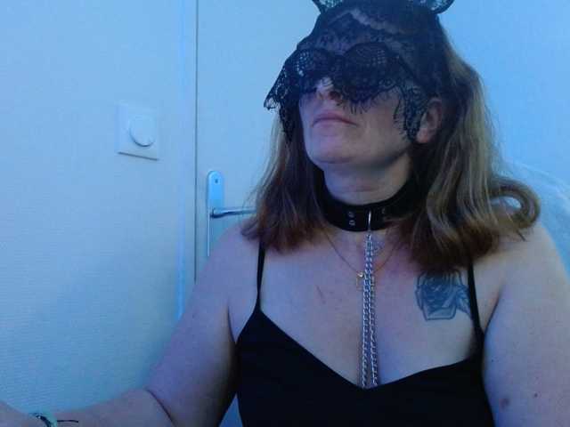 Petitoiseaucoquine live cam on BongaCams