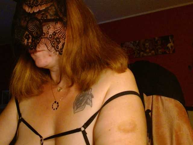 Petitoiseaucoquine live cam preview
