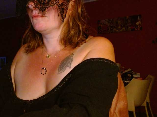 Petitoiseaucoquine live cam on BongaCams