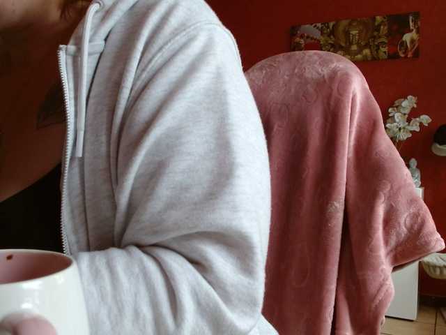 Petitoiseaucoquine live cam on BongaCams