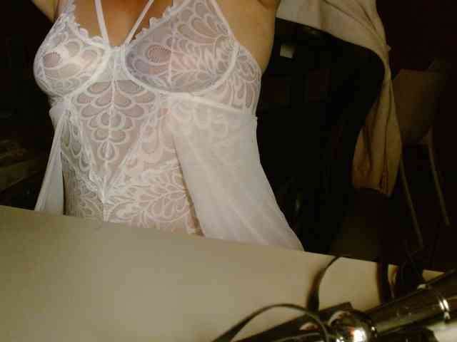 Petitoiseaucoquine webcam