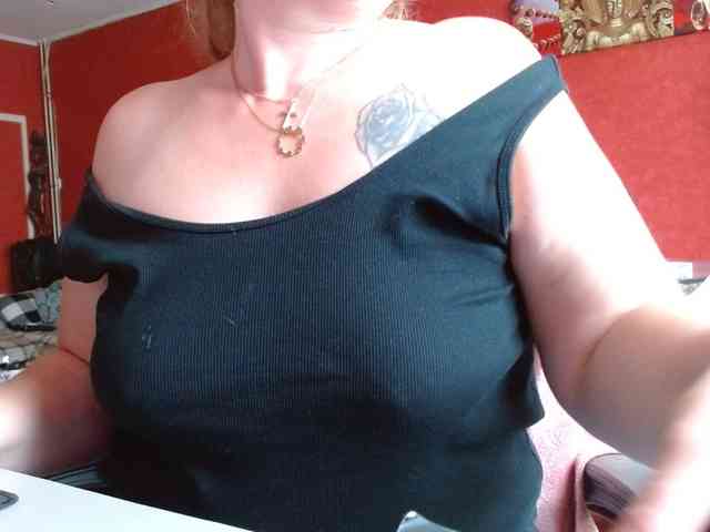 Petitoiseaucoquine webcam