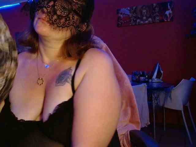 Petitoiseaucoquine webcam