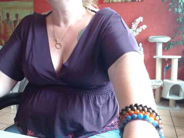 Petitoiseaucoquine webcam