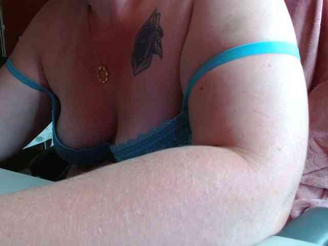 Petitoiseaucoquine webcam