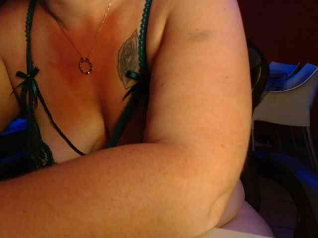 Petitoiseaucoquine webcam