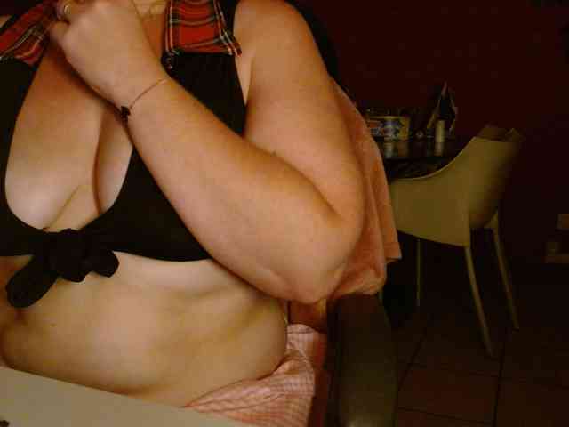 Petitoiseaucoquine webcam