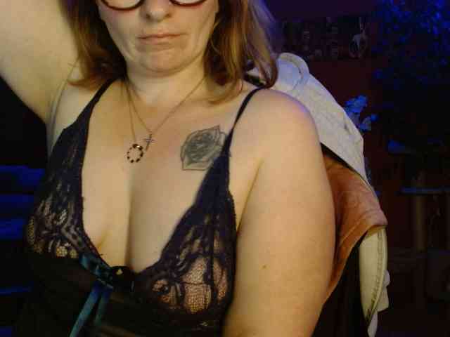 Petitoiseaucoquine webcam