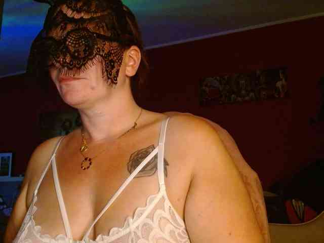 Petitoiseaucoquine webcam