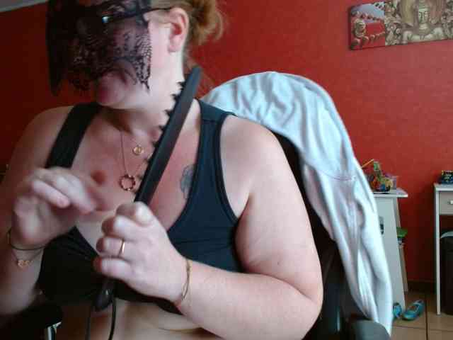Petitoiseaucoquine webcam