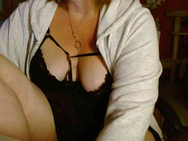 Petitoiseaucoquine webcam