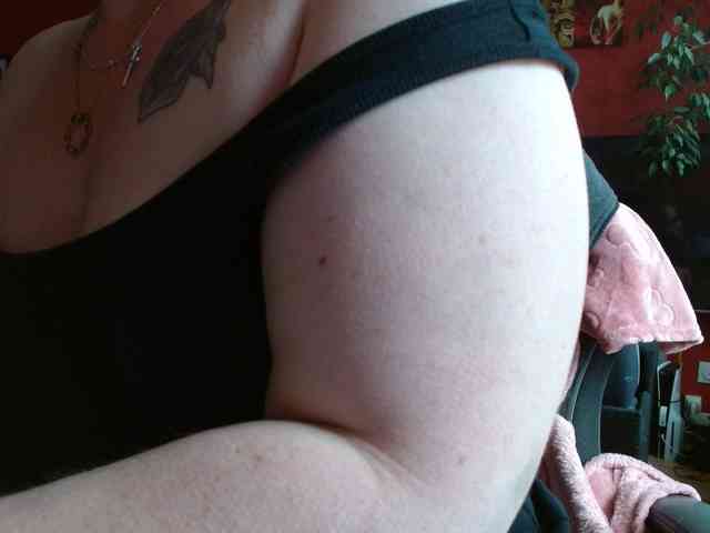 Petitoiseaucoquine webcam