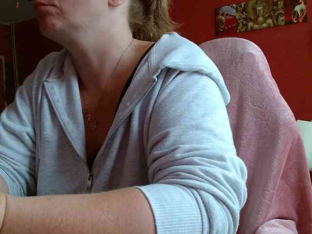Petitoiseaucoquine webcam