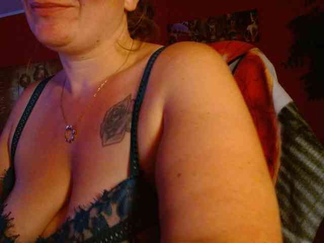 Petitoiseaucoquine webcam