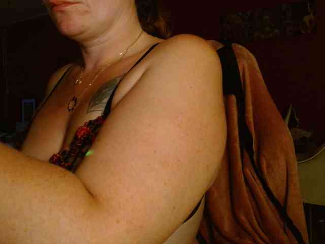 Petitoiseaucoquine webcam