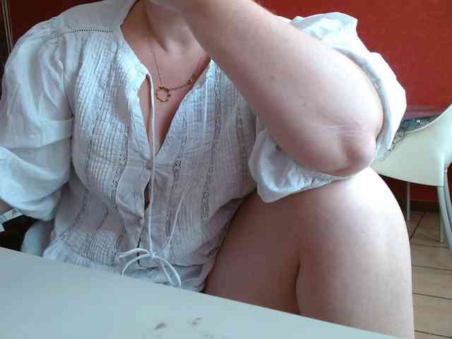 Petitoiseaucoquine webcam