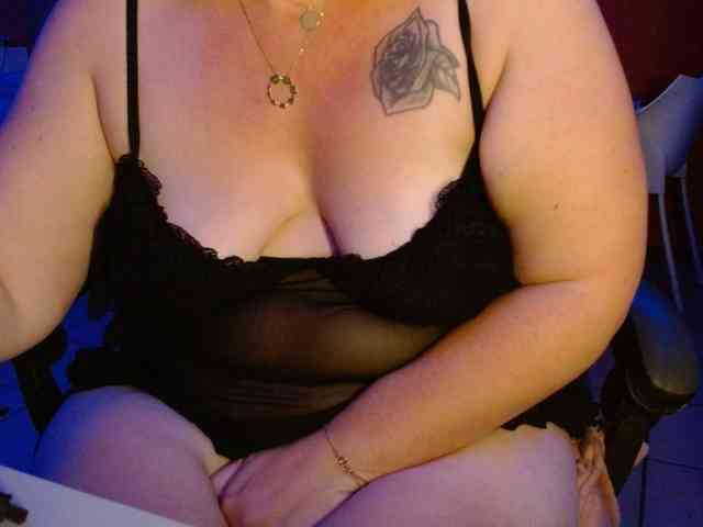 Petitoiseaucoquine webcam
