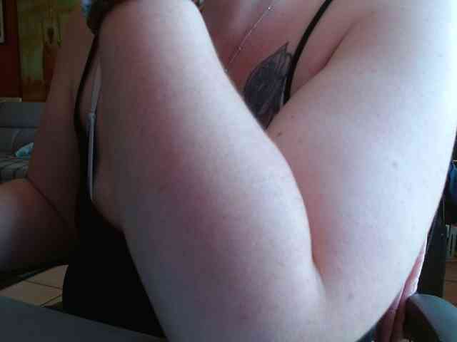 Petitoiseaucoquine webcam