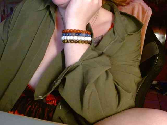 Petitoiseaucoquine webcam