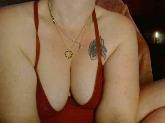 Petitoiseaucoquine webcam