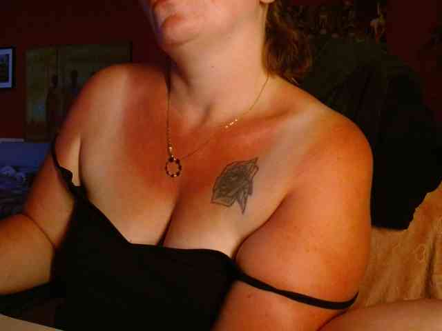 Petitoiseaucoquine webcam