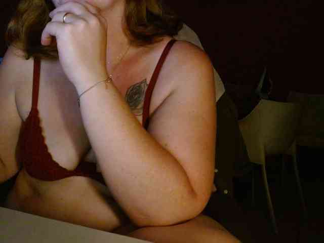 Petitoiseaucoquine webcam