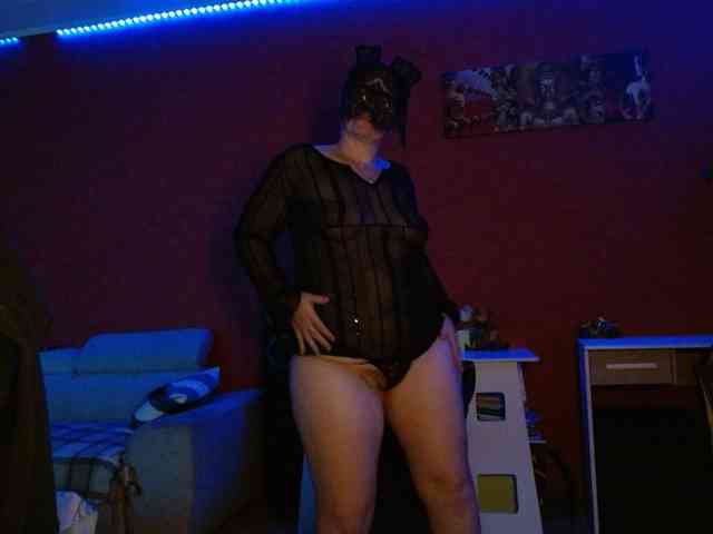 Petitoiseaucoquine webcam