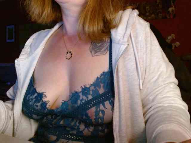 Petitoiseaucoquine webcam